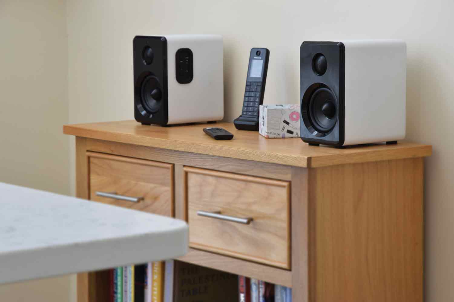 Avlink Abs35wht Active Bluetooth Bookshelf Speakers White