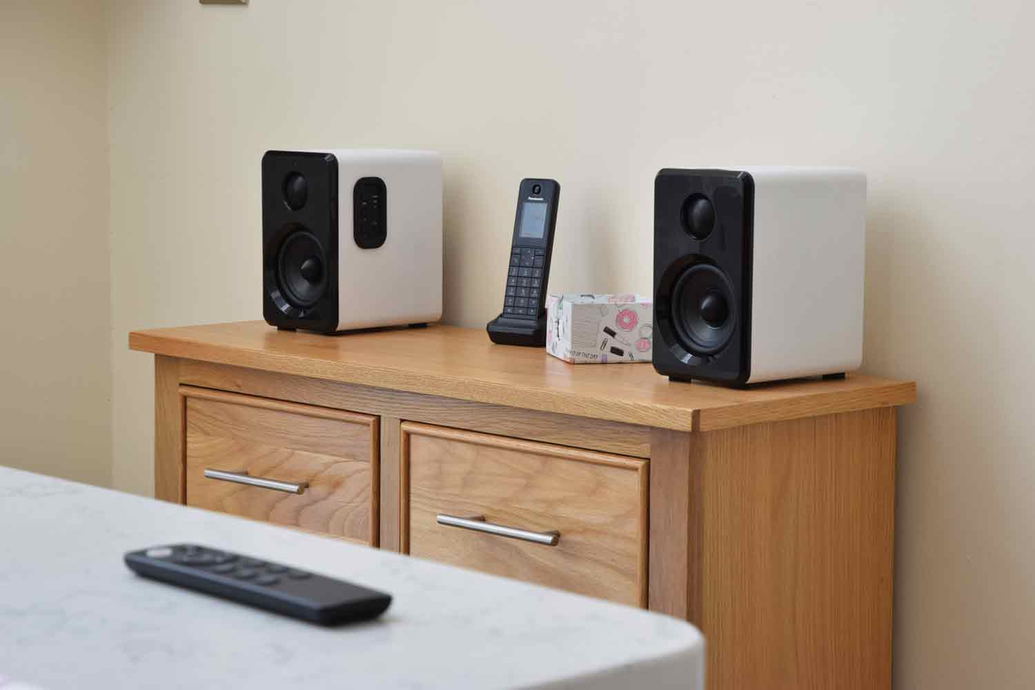 Avlink Abs35wht Active Bluetooth Bookshelf Speakers White