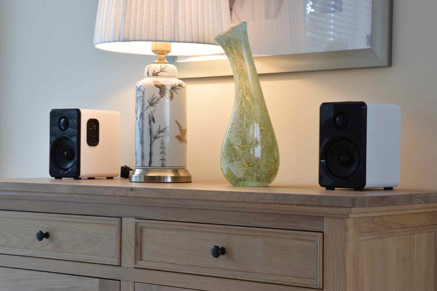 Avlink Abs35wht Active Bluetooth Bookshelf Speakers White