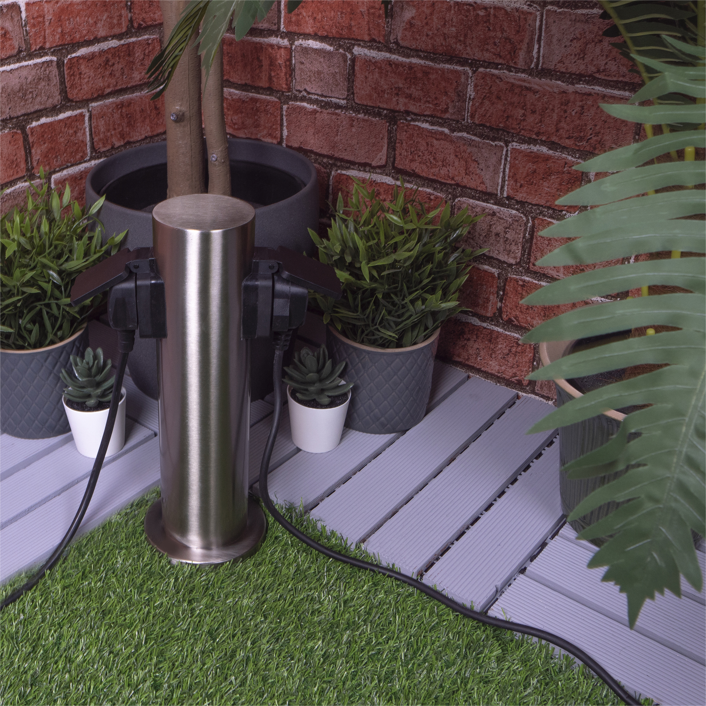 Outdoor Chrome Twin Mains Socket Post