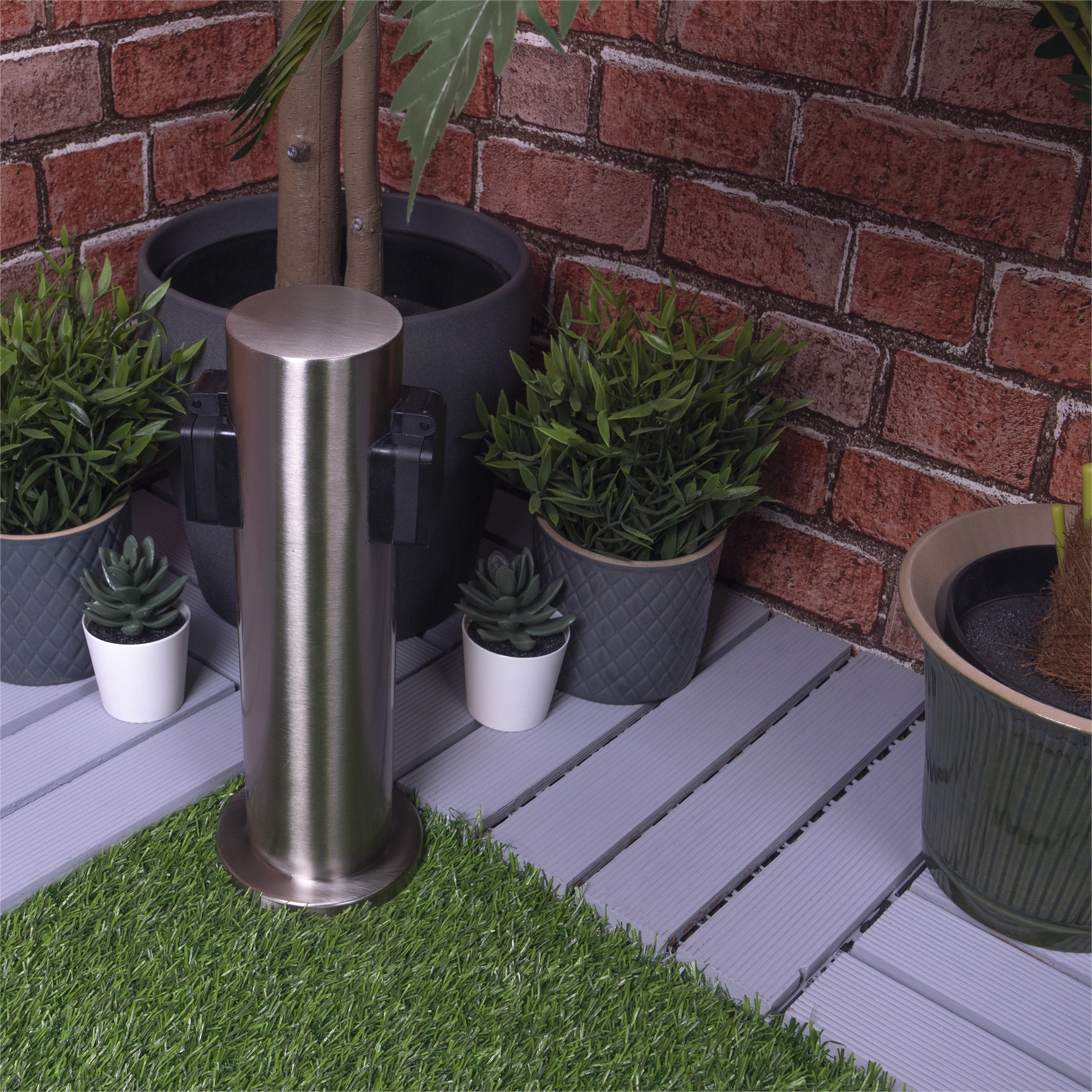 Outdoor Chrome Twin Mains Socket Post
